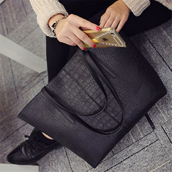 The new spring and summer fashion handbags EuropeShoulder Bag Handbag simple fashion - Image 4