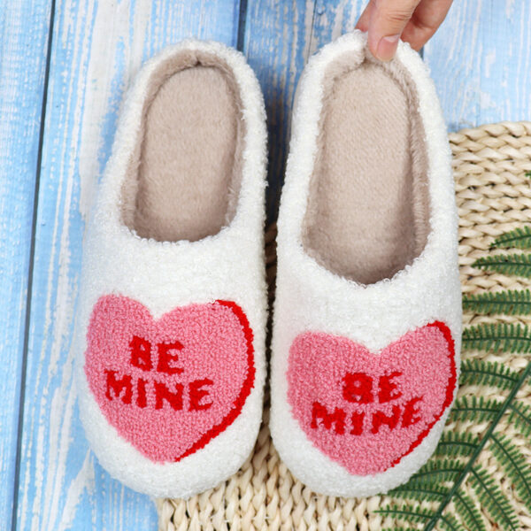 Valentine's Day Love Heart Cotton Slippers Spring AutumnWomen Indoor Slippers Man Cotton Non-Slip Soft Warm Slides Home Shoes Couple Female Simple Plush Slipper - Image 3